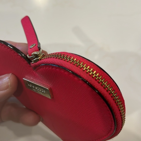 EUC Kate Spade leather change purse - Picture 3 of 5